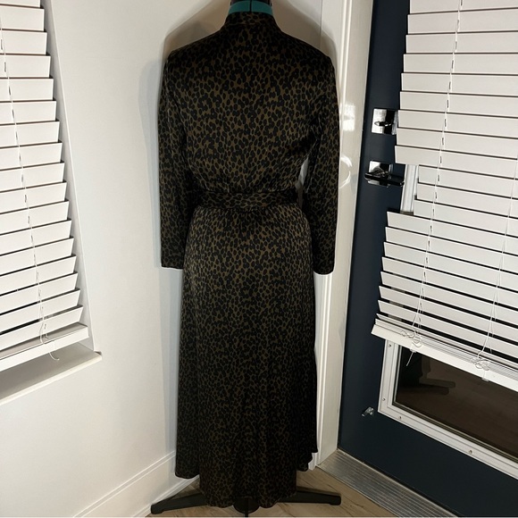Massimo Dutti Maxi Dress Size 4 Gently Worn - Picture 3 of 4